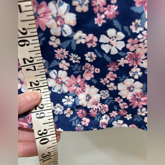 Faded Glory Sleeveless Top. Size 3X. (22W to 24W). Floral Print - Picture 4 of 5